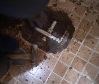 南华卫生间漏水维修公司为您分享下卫生间渗水如何处理及注意事项